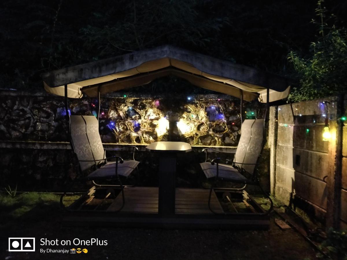 Chalet Casa Amor, Perfect Home Amidst Tranquility Karjat Exteriör bild